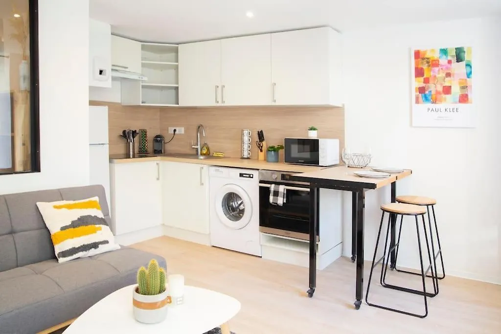 3. Charmant Appartement Proche Centre Et Gare Valence  Apartment